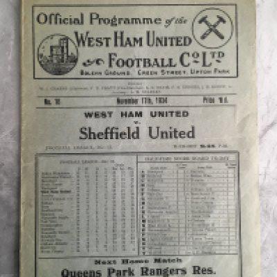 1934 - 1935 West Ham v Sheffield United Football Programme: Very good condition division two programme with no team changes.