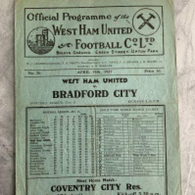 1936 - 1937 West Ham v Bradford City Football Programme: Good condition division two programme with no team changes.