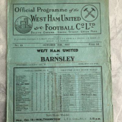 1937 - 1938 West Ham v Barnsley Football Programme: Good condition division two programme with no team changes.