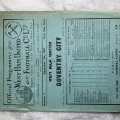 1938 - 1939 West Ham v Coventry City Football Programme: Good condition division two programme with no team changes.