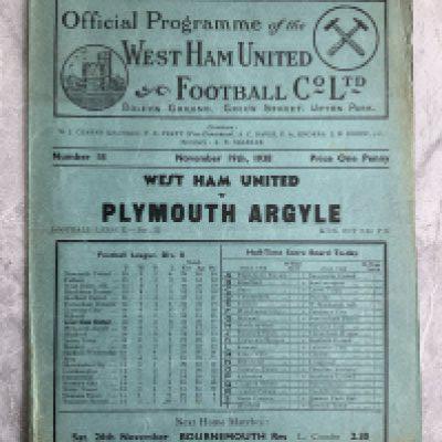 1938 - 1939 West Ham v Plymouth Argyle Football Programme: Good condition division two programme with no team changes.