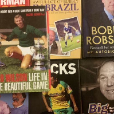 Signed Football + Sport Book Collection: 14 autobiographies with half being dedicated. Books not dedicated include Di Canio, Andy Cole, Gunn, Waddle Chivers plus Dickie Bird and Brian Moore (Rugby). (14)