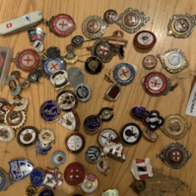Football Badge Collection: 50s/60s Supporters Club badges for Gillingham Reading Bexley Sheffield United Peterborough and Romford. More mainly 60s club badges. Good. (60+)