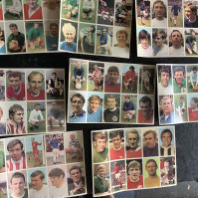 Hornet World Cup Stars Football Cards: Complete uncut set of 72 cards presented with the Hotspur comic.