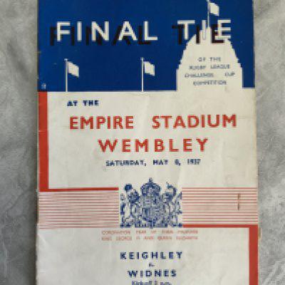 1937 Rugby League Cup Final Football Programme: Keighley v Widnes played at Wembley in good condition with no team changes. Similar style to FA Cup final programme of same season. Rusty staples holding firm.