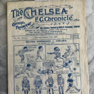 1919 - 1920 Chelsea v Manchester United Football Programme: Very good condition 4 page programme with no team changes. Inside there is a small insert of Jimmy Croal the Chelsea and Scottish International.