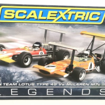 A Boxed Scalextric Legends Pack. Team Lotus Type 49 Vs McLaren M7c.