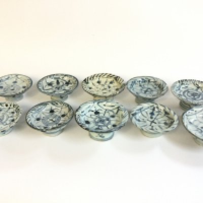 Ten Chinese Ming style stem bowls . Approximately 5cm tall , 10-12cm wide.  NO RESERVE
