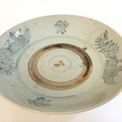 A large Chinese blue and white Ming style porcelain charger , 28cm wide.  NO RESERVE