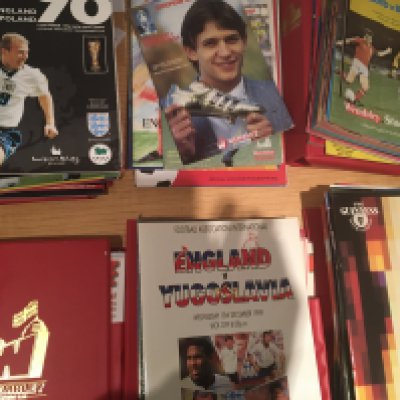 England Football Programmes + Binders: 5 official Wembley binders with what is a near complete run of England home programmes from 1981 to the last match at Wembley 2001 v Germany. Lacking Euro 96 with 88 programmes. C/W binder stating FA Trophy Finals with 17 programmes from 1970 to 1985.