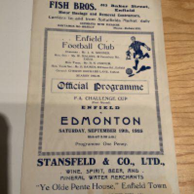 1925 - 1926 Enfield v Edmonton FA Cup Football Programme: 100 year old preliminary round cup tie played at Cherry Orchard Lane. Tiny stain but 4 pager is very good with no team changes.
