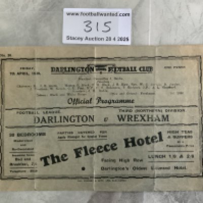 38/39 Darlington v Wrexham Football Programme: Fair condition Division Three programme with no team changes. Wear to folds.