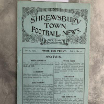 1924 - 1925 Shrewsbury Town v Kidderminster Football Programme: Excellent condition Birmingham League programme with no team changes.