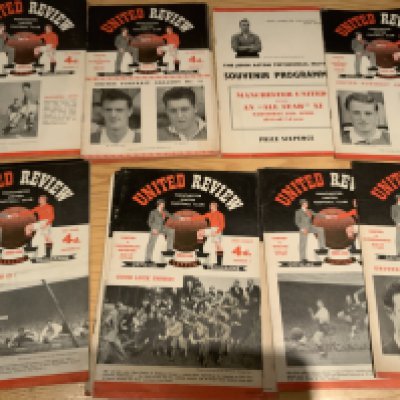 55/56 Manchester United Complete Home Football Programmes: Championship season complete of all 21 league matches plus testimonial for John Aston. Excellent. (22)