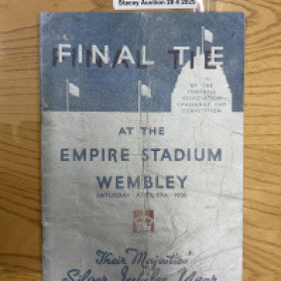 1935 FA Cup Final Football Programme: Sheffield Wednesday v West Brom in good condition with no team changes. The jubilee cover has had a fold which tends to stay in this style of paper this year. Professional clean and repair to spine.