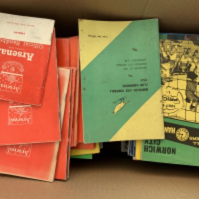 Football Handbook Collection: Wide variety of clubs with good selection Arsenal Chelsea and Tottenham. Mainly good. (150)