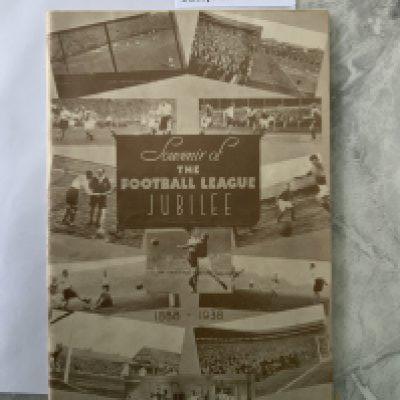 38/39 West Ham v Fulham Jubilee Football Programme: Football League Jubilee Benevolent match in near mint condition with no team changes. Brown standard covers for these matches in their 34 page format.