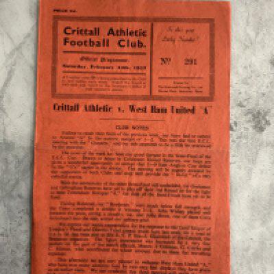 52/53 Crittall Athletic v West Ham A Football Programme: Very good condition Eastern Counties League programme with team changes and score to team page. Dated 14 2 1953.