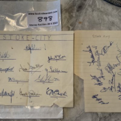 Late 1940s Stoke City Football Autographs: Two pages one signed by 11 in position of the field and a further by 10 on lined page. Includes top goalscorer Frank Bowyer plus England International Neil Franklin.