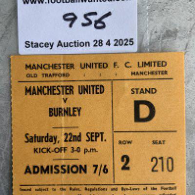 62/63 Manchester United v Burnley Football Ticket: League match dated 22 9 1963 in excellent condition.