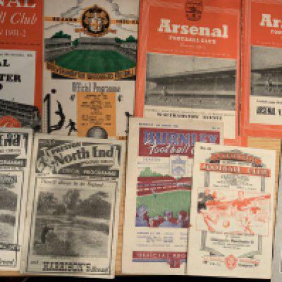Manchester United Away Football Programmes: 51/52 Preston x 2, Arsenal, Wolves, 52/53 Walthamstow at Arsenal, Burnley, Liverpool, Derby, Aston Villa, Man City, 55/56 x 12. Mainly good from the 50s and 60s. (37)