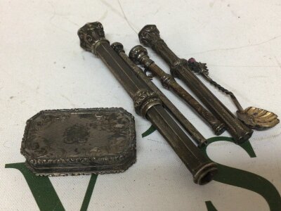 A Victorian silver and parcel gilt Vinaigrette and collection of silver  propelling pencils