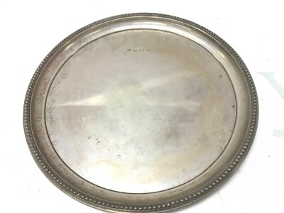 A small silver tray, 20cm wide. 280g