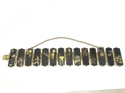 A Japanese iron and 24k gold mixed metal shakudo bracelet