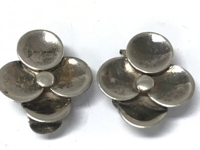Arts and crafts silver earrings Attributed to Bernard Instone. 4g total weight