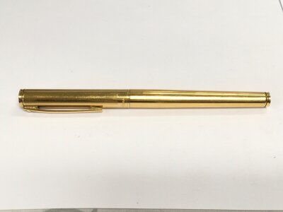 A Sheaffer fountain pen.