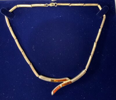 A modern Argenteus sterling silver and amber necklace.