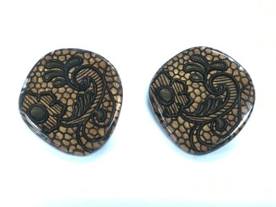 A pair of 1970s design ladies clip on earrings, approx 4.5cm.