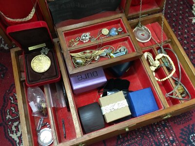 A box of costume jewellery