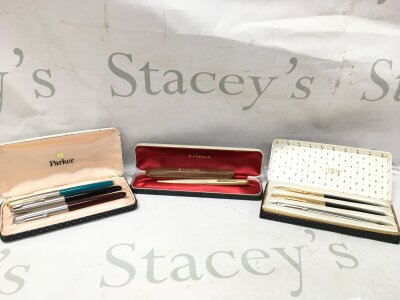 A small collection of vintage parker pens