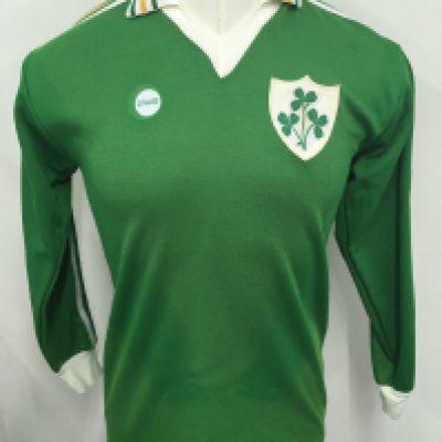 Republic Of Ireland 1981 Match Worn/Issued Football Shirt: Green long sleeve ONeills number 14 shirt in excellent condition. Worn or issued for unknown match in the very early 1980s.