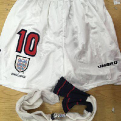 England 1998 World Cup Match Issued Football Shorts + Socks: Tournament away Umbro shorts and socks issued to Teddy Sheringham. White number 10 with 3 Lions and England underneath. Excellent size 38 XL. Both worn.
