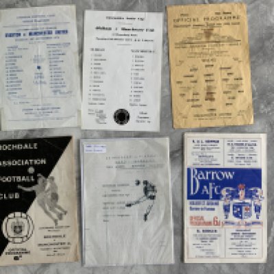 Manchester United Lancashire Cup Away Football Programmes: Fair/good condition to include 67/68 Rochdale, Barrow, 70/71 Everton, 71/72 Oldham. C/W 78/79 Southport Lancs League and 58/59 Wolves Youth Cup. (6)