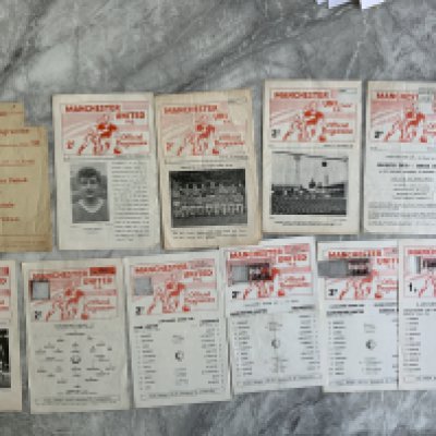 Manchester United Lancashire Senior Cup Home Football Programmes: All 60s plus 58/59 Rochdale. 10 Lancashire Cup matches except for 64/65 Dortmund. All have token missing. (11)