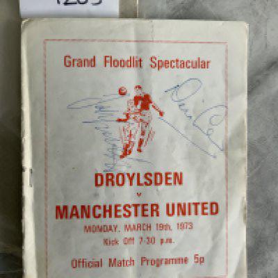 72/73 Droylsden v Manchester United Signed Football Programme: Friendly programme with it appears no Man Utd first team players. Bit of damage to spine with Denis Law and one other signed to cover.