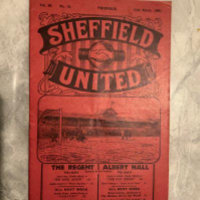 34/35 Sheffield United v West Ham Football Programme: Excellent condition league match with no team changes.