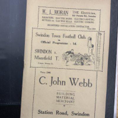 37/38 Swindon Town v Mansfield Football Programme: Excellent condition league division 3 match with no writing.