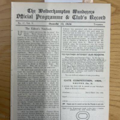 1924 - 1925 Wolves Reserves v Stoke City Central League Football Programme: Ex bound 100 years old excellent condition programme with no writing. Now an 8 pager due to covers being removed.