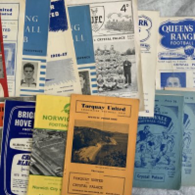 Crystal Palace 1950s + 1960s Away Football Programmes: From the mid 50s to 59/60 there are 70. Additionally around 110 from 60/61 to 67/68. Mainly good. (est 180+)
