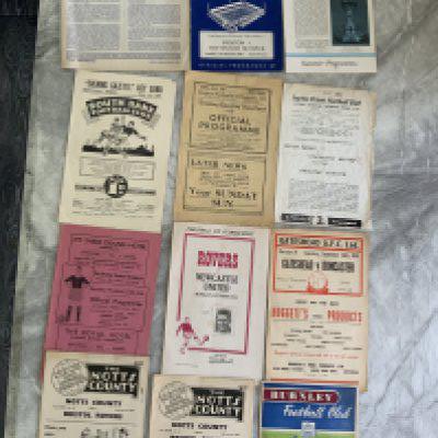 Football Programme Collection: Wide ranging to include 3 Tottenham from 60/61, 49/50 South Bank v Penrith, 50/51 North Riding Cup Final Stockton v Middlesbrough Reserves, Barnsley v Bury, 54/55 Doncaster v Newcastle, 59/60 Gateshead v Doncaster. Quantity of early 50s Arsenal homes some with rusty staples. Mixed conditions.