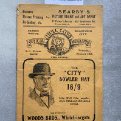 25/26 Hull City v Bradford City Football Programme: Good condition with no team changes.