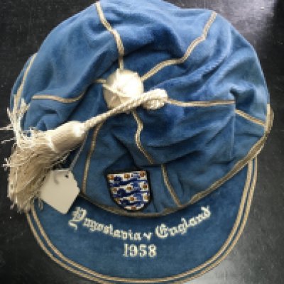 Eddie Hopkinson 1958 England Football Cap: Awarded to Hopkinson for playing in the match in Belgrade on 11 5 1958. Bolton goalkeeper Hopkinson was making his 6th full international appearance. Below the three lions on peak are the words Yugoslavia v England 1958.