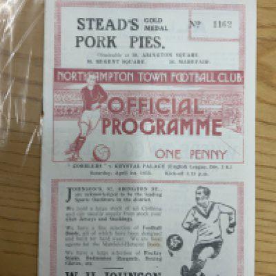 32/33 Northampton v Crystal Palace Football Programme: Good condition with no team changes. League match dated 1 4 1933 has rusty staples holding firm.