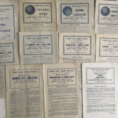 Norfolk Senior Cup Final Football Programmes: 10 different all played at Carrow Road home of Norwich City. 10 in mainly good condition from 1950 to 1963 plus a Norfolk Amateur Cup Final. Instructions to sell. (11)