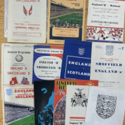 England B Home Football Programmes: Nice collection to include 7 from the 50s and a further 5 later. Includes 1950 Switzerland at Sheffield Wednesday, Holland at Newcastle tear, 1956 Switzerland at Southampton which includes Manchester United players Taylor Edwards and Pegg. Good condition. For full list see online photo. (12)