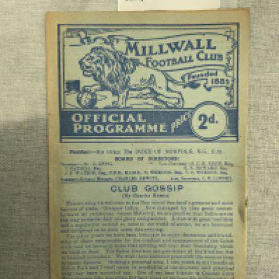 48/49 Millwall v Celtic Football Programme: Moor benefit match dated 25 4 1949. 4 pager in good condition with no team changes.